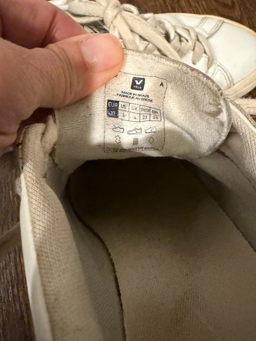Veja Esplar Leather White Sneaker, Sz 37 (US 6) - Picture 11 of 13